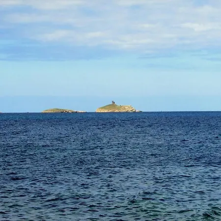 De Charme, T3, Situation Ideale, Pieds Dans L'eau, Cap Corse Apartment