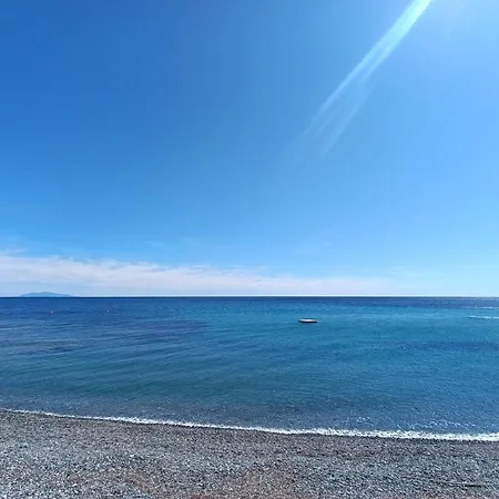 De Charme, T3, Situation Ideale, Pieds Dans L'eau, Cap Corse * La Vasina