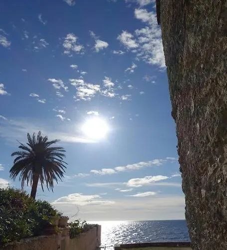 De Charme, T3, Situation Ideale, Pieds Dans L'eau, Cap Corse *